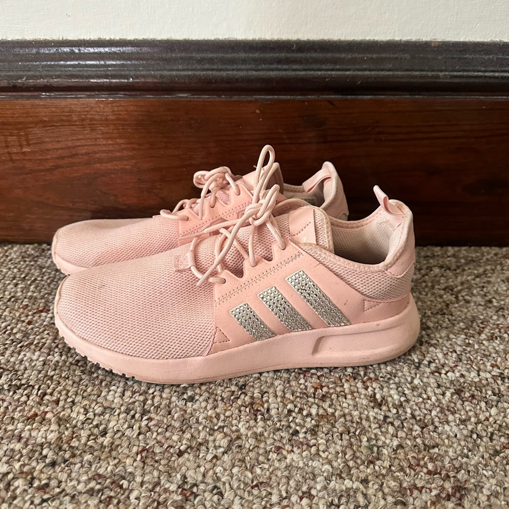 Adidas sparkle 3 stripe sneakers